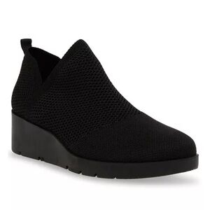 Anne Klein Women's Black Slip-On Sneakers
